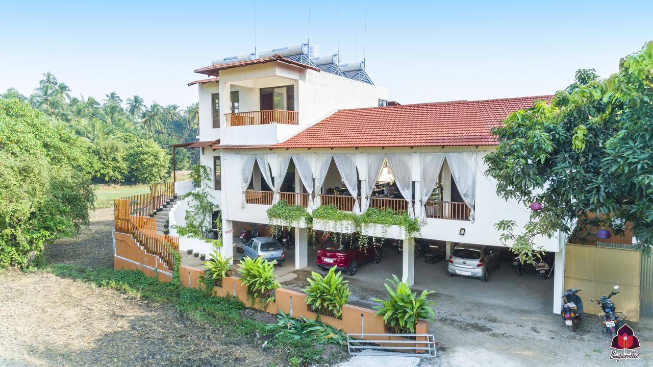 Bougainvillea Hotell Alībāg Exteriör bild