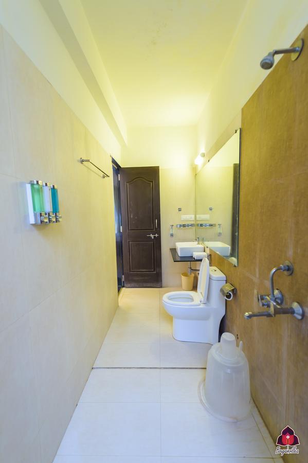 Bougainvillea Hotell Alībāg Exteriör bild